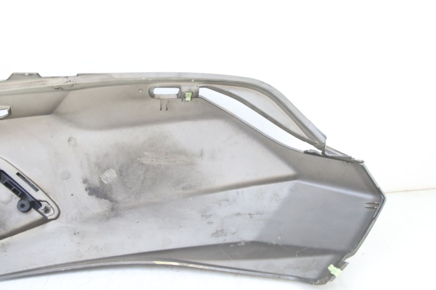 photo de CARENA POSTERIORE DESTRA PEUGEOT SATELIS 125 (2013 - 2018)