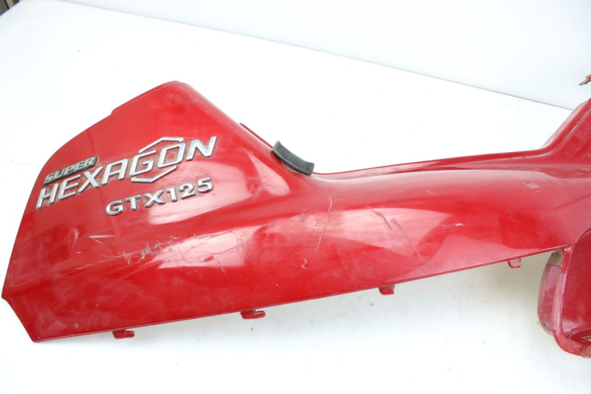photo de PARAFANGO POSTERIORE DESTRO PIAGGIO HEXAGON 2T 125 (1994 - 1998)
