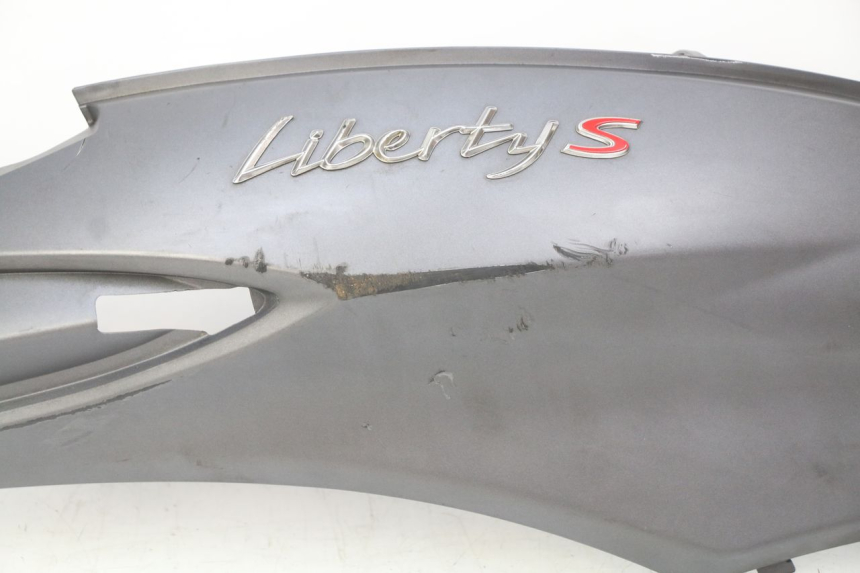 photo de PARAFANGO POSTERIORE DESTRO PIAGGIO LIBERTY IGET 4T 50 (2015 - 2020)