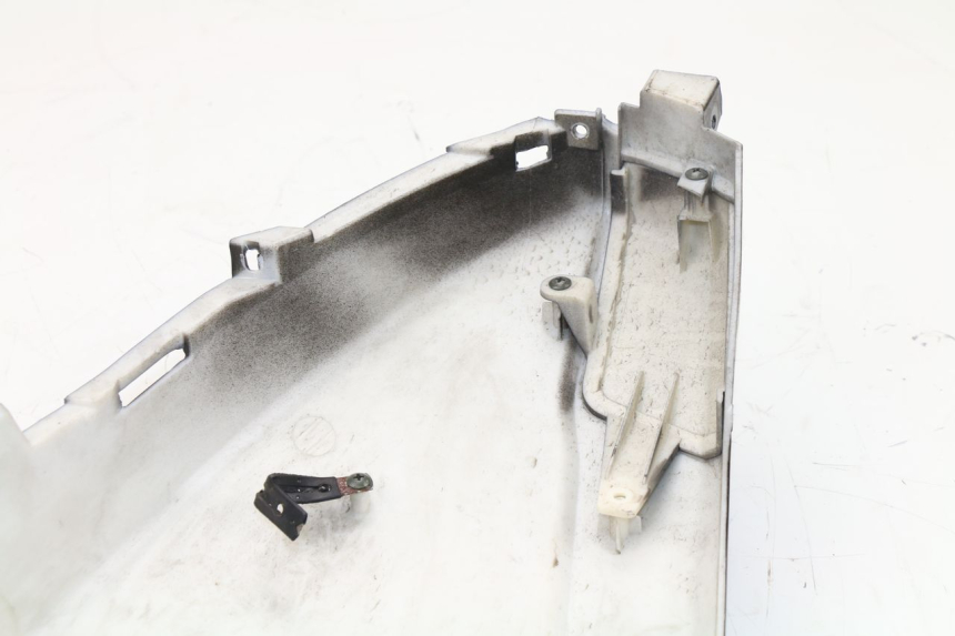 photo de PARAFANGO POSTERIORE DESTRO S-RIDER CAPRI 2T 50 (2010 - 2017)