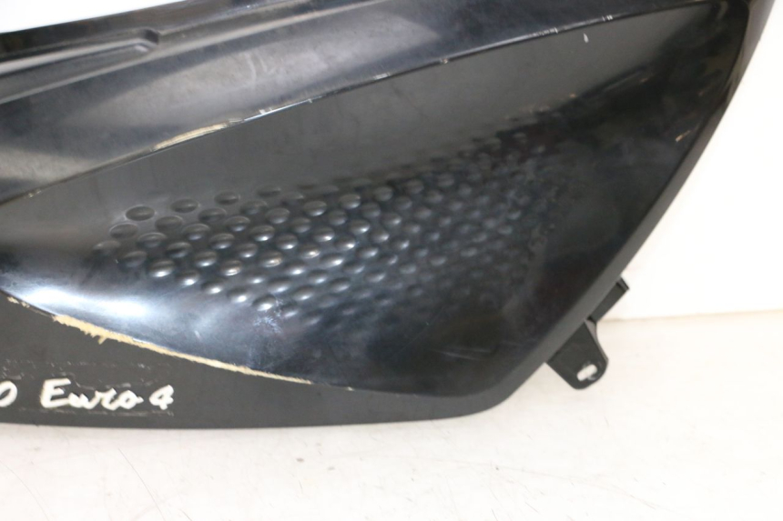 photo de PARAFANGO POSTERIORE DESTRO JM MOTORS SANTANA 50 (2014 - 2023) - Caratteristiche distintive