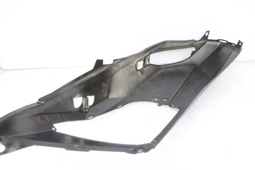 photo de CARENA POSTERIORE DESTRA PEUGEOT SATELIS COMPRESSOR K15 125 (2006 - 2009)