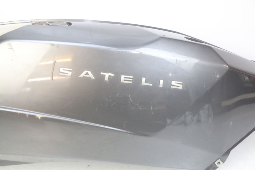 photo de PARAFANGO POSTERIORE DESTRO PEUGEOT SATELIS 125 (2010 - 2012)