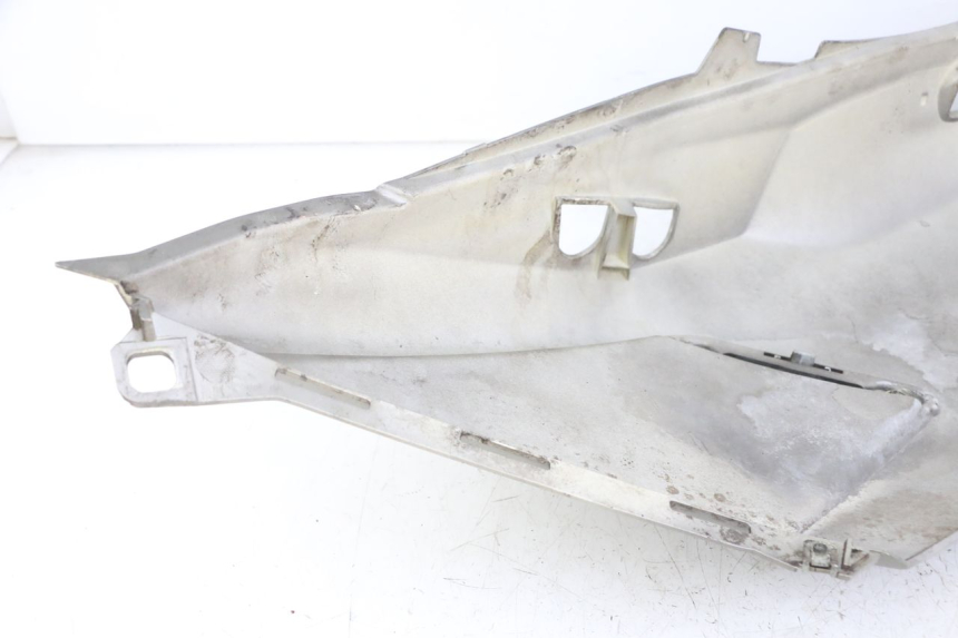 photo de CARENA POSTERIORE DESTRA PEUGEOT SATELIS 125 (2013 - 2018)