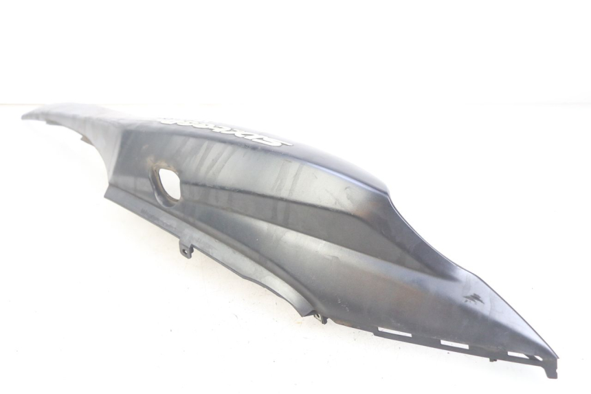 photo de PARAFANGO POSTERIORE DESTRO SUZUKI SIXTEEN 125 (2008 - 2010)