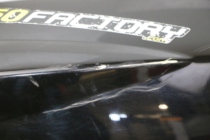 photo de CARENA POSTERIORE DESTRA PEUGEOT STREETZONE I 2T 50 (2018 - 2020)