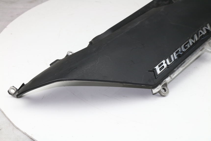 photo de PARAFANGO POSTERIORE DESTRO SUZUKI AN BURGMAN 400 (1999 - 2005)
