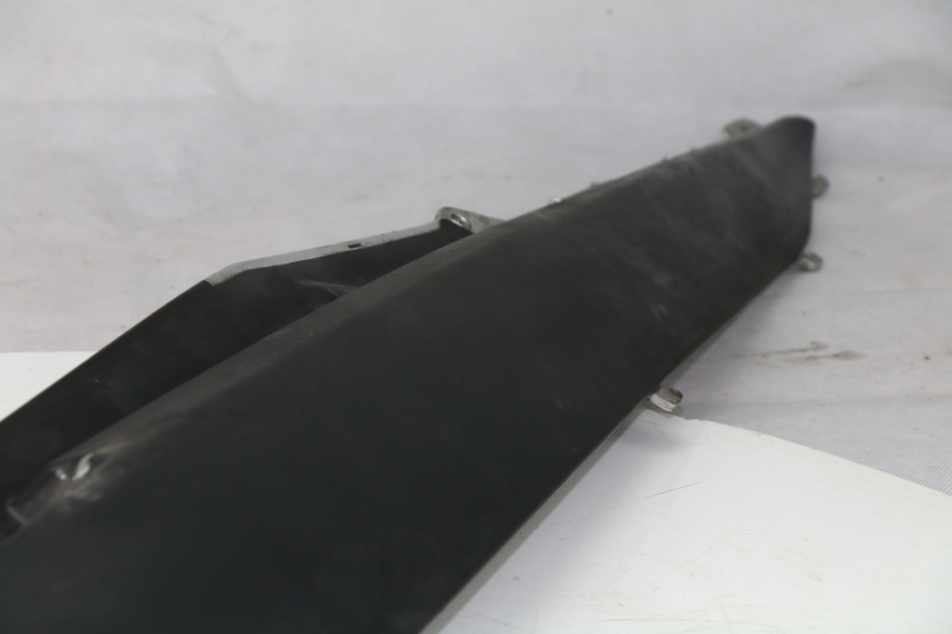 photo de PARAFANGO POSTERIORE DESTRO SUZUKI AN BURGMAN 400 (1999 - 2005)
