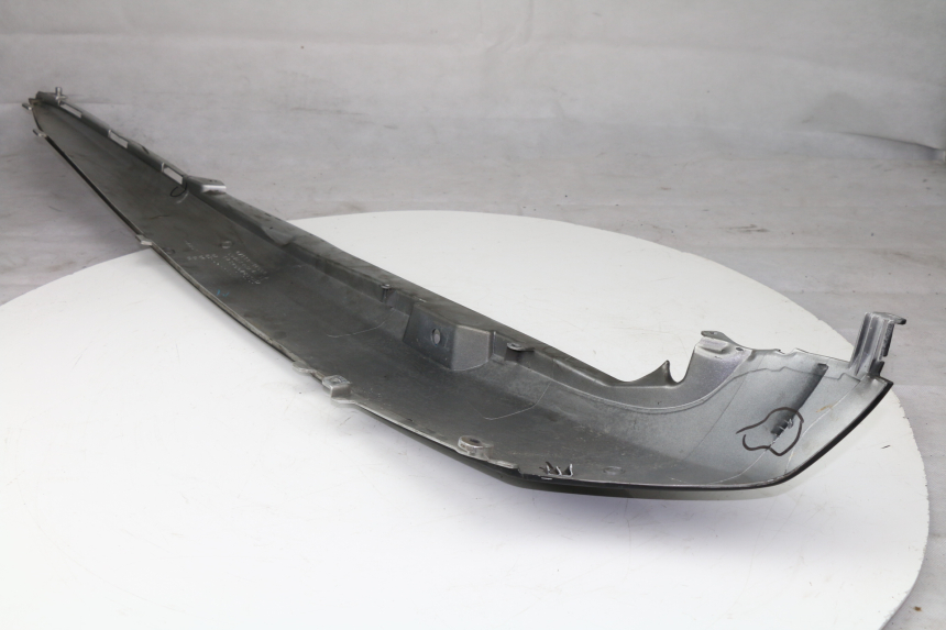 photo de PARAFANGO POSTERIORE DESTRO SUZUKI AN BURGMAN 400 (1999 - 2005)