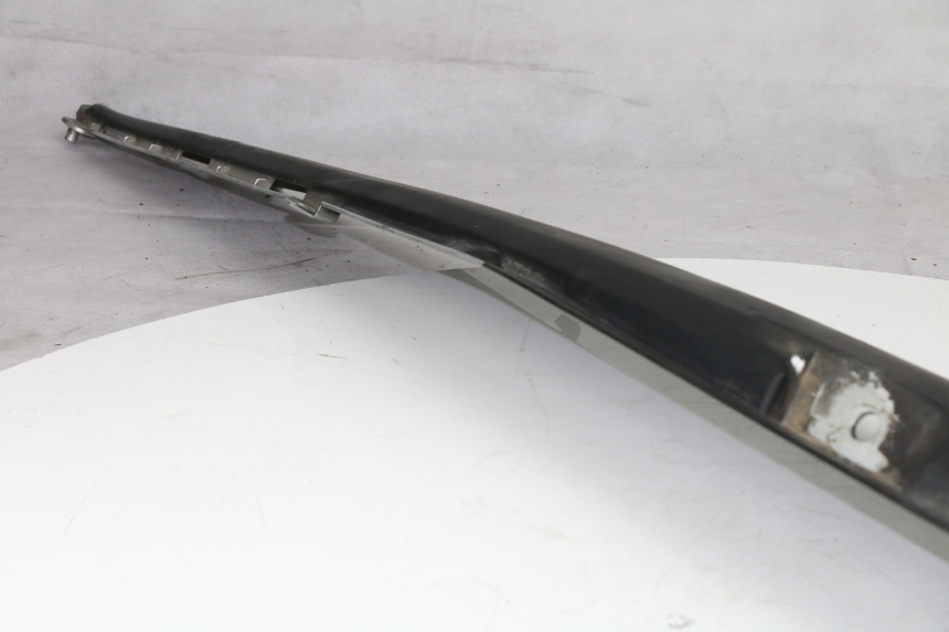 photo de PARAFANGO POSTERIORE DESTRO SUZUKI AN BURGMAN 400 (1999 - 2005)