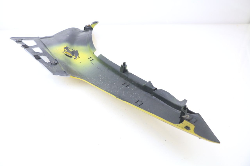 photo de PARAFANGO POSTERIORE DESTRO SUZUKI GSXF GSX F 600 (1988 - 1997)