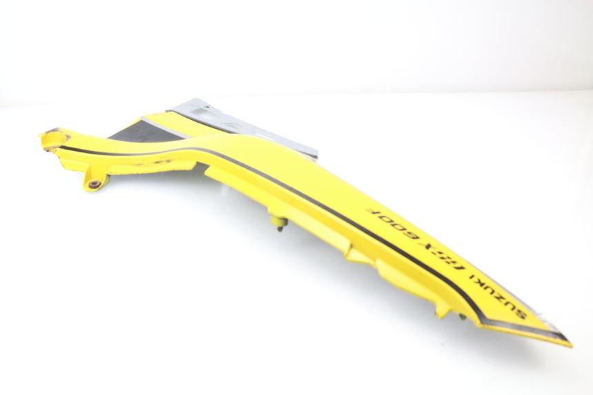 photo de PARAFANGO POSTERIORE DESTRO SUZUKI GSXF GSX F 600 (1988 - 1997)