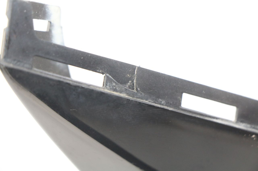 photo de PARAFANGO POSTERIORE DESTRO SUZUKI SIXTEEN 125 (2008 - 2010)
