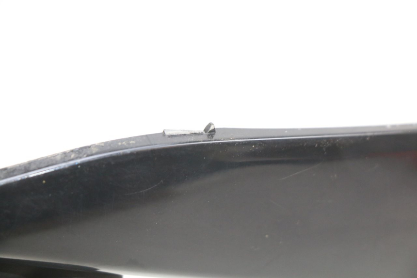 photo de PARAFANGO POSTERIORE DESTRO SUZUKI SIXTEEN 125 (2008 - 2010)