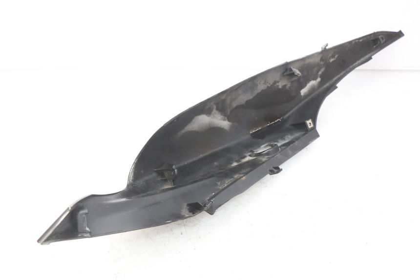 photo de PARAFANGO POSTERIORE DESTRO SUZUKI SIXTEEN 125 (2008 - 2010)