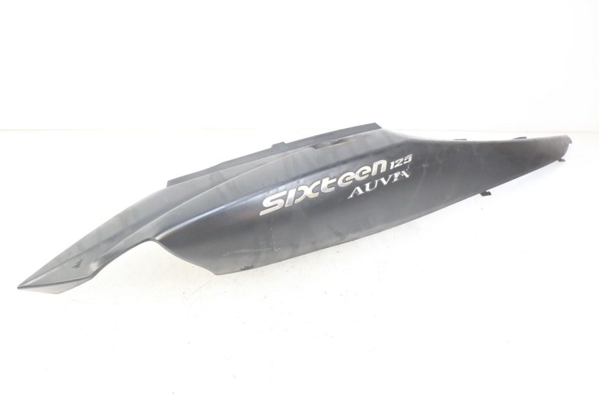 photo de PARAFANGO POSTERIORE DESTRO SUZUKI SIXTEEN 125 (2008 - 2010)