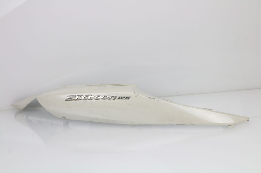 photo de PARAFANGO POSTERIORE DESTRO SUZUKI SIXTEEN 125 (2008 - 2010)