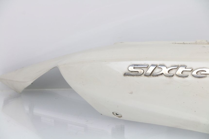 photo de PARAFANGO POSTERIORE DESTRO SUZUKI SIXTEEN 125 (2008 - 2010)