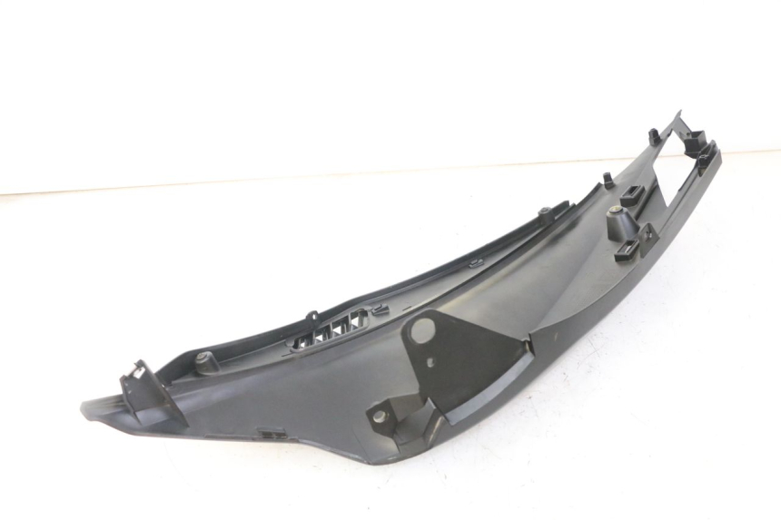 photo de PARAFANGO POSTERIORE DESTRO APRILIA SXR 50 (2021 - 2023)