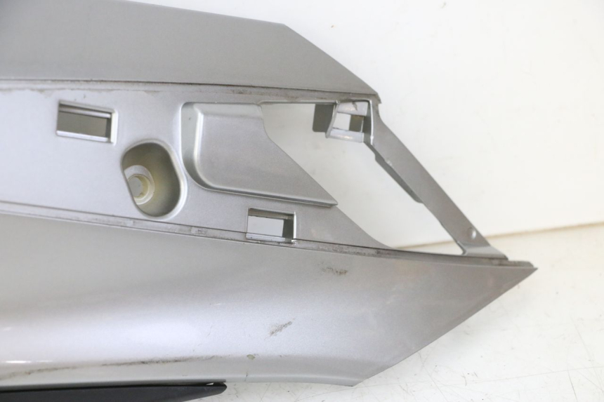 photo de PARAFANGO POSTERIORE DESTRO APRILIA SXR 50 (2021 - 2023)