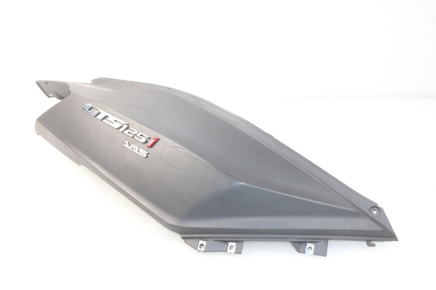 photo de PARAFANGO POSTERIORE DESTRO SYM GTS EFI ABS 125 (2012 - 2016)