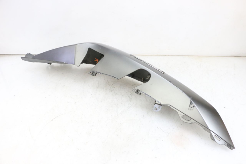 photo de CARENA POSTERIORE DESTRA YAMAHA TRICITY 300 (2020 - 2024) - Caratteristiche distintive