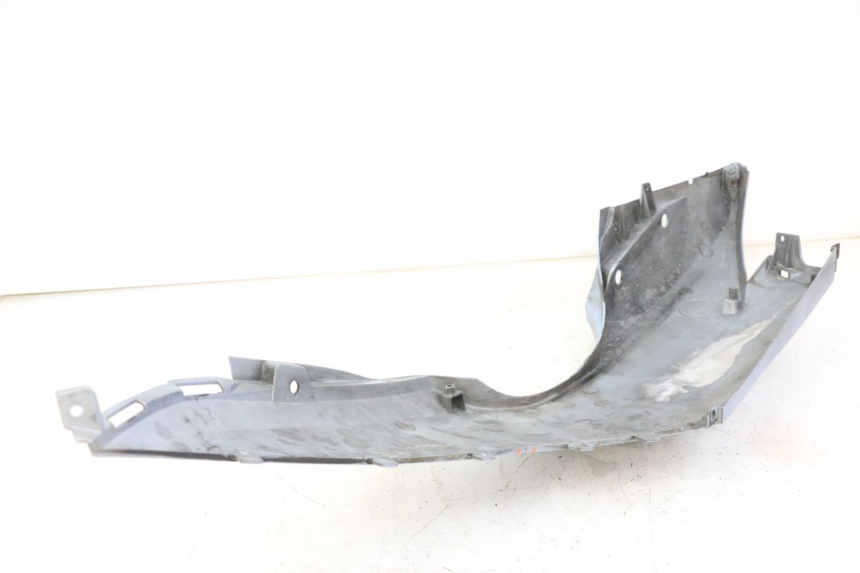photo de PARAFANGO POSTERIORE DESTRO SUZUKI UH BURGMAN 125 (2002 - 2006)
