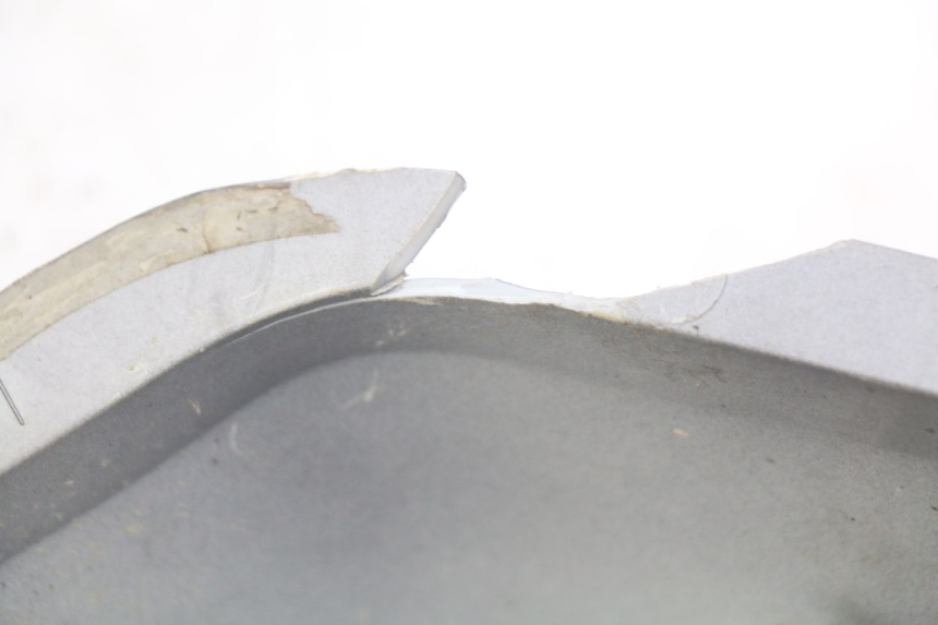 photo de PARAFANGO POSTERIORE DESTRO SYM WOLF SB 125 (2011 - 2018)