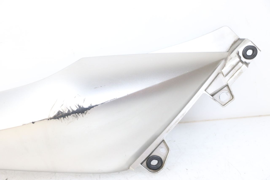 photo de PARAFANGO POSTERIORE DESTRO YAMAHA XMAX X-MAX ABS 125 (2017 - 2020)