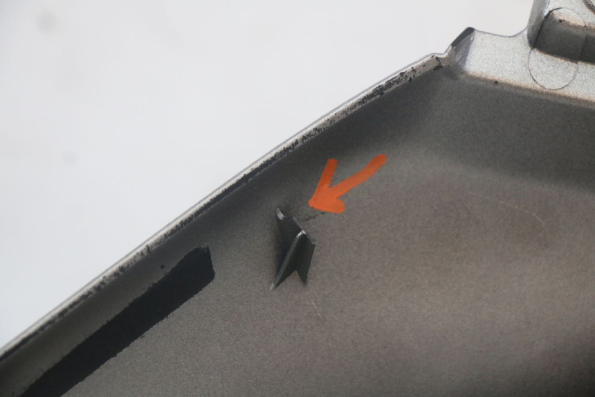 photo de PARAFANGO POSTERIORE DESTRO YAMAHA XMAX X-MAX ABS 125 (2017 - 2020)