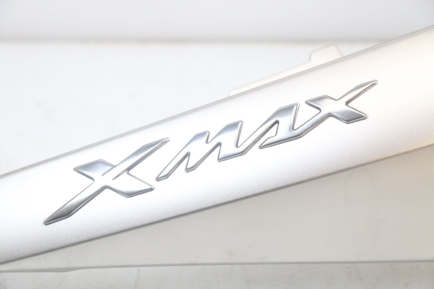 photo de PARAFANGO POSTERIORE DESTRO YAMAHA XMAX X-MAX ABS 125 (2017 - 2020)