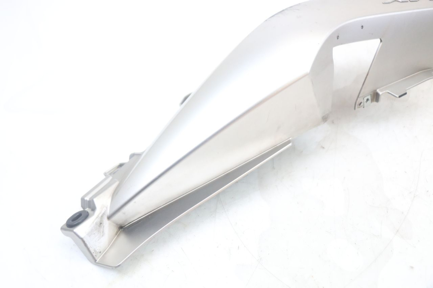 photo de PARAFANGO POSTERIORE DESTRO YAMAHA XMAX X-MAX ABS 125 (2017 - 2020)