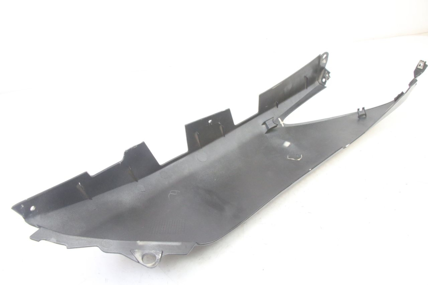 photo de CARENA POSTERIORE DESTRA YAMAHA X-MAX XMAX 125 (2010 - 2014)