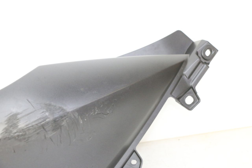 photo de CARENA POSTERIORE DESTRA YAMAHA XMAX X-MAX 125 (2021 - 2025)