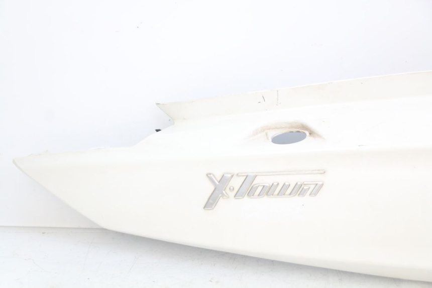 photo de PARAFANGO POSTERIORE DESTRO KYMCO X-TOWN XTOWN 125 (2016 - 2021)