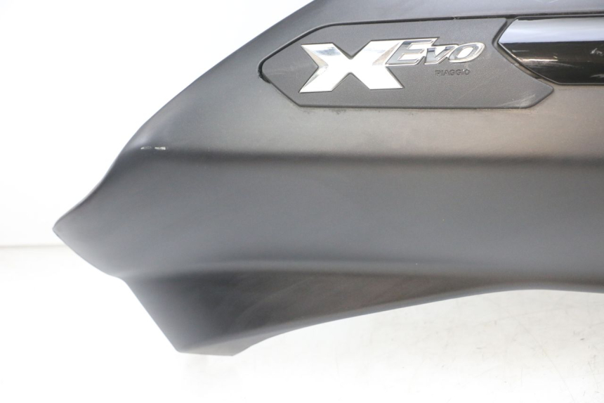 photo de PARAFANGO POSTERIORE DESTRO PIAGGIO XEVO - X EVO 125 (2007 - 2016) - Zoom sui componenti
