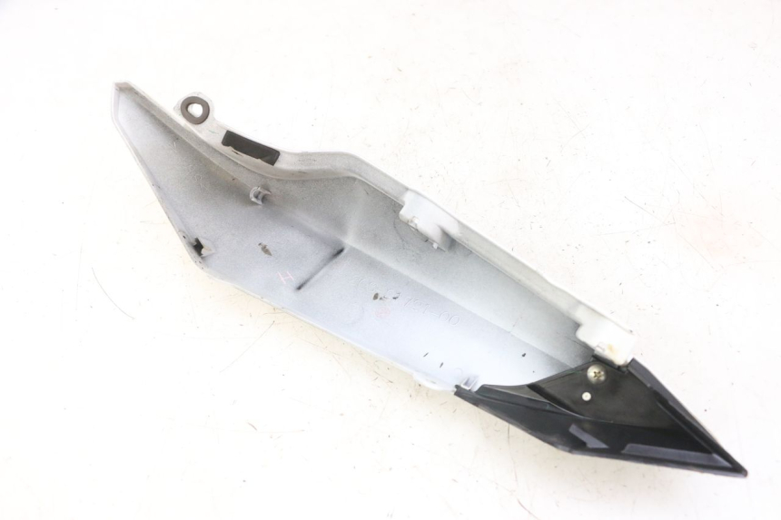photo de CARENA POSTERIORE DESTRA YAMAHA XJ6 ABS 600 (2008 - 2016)