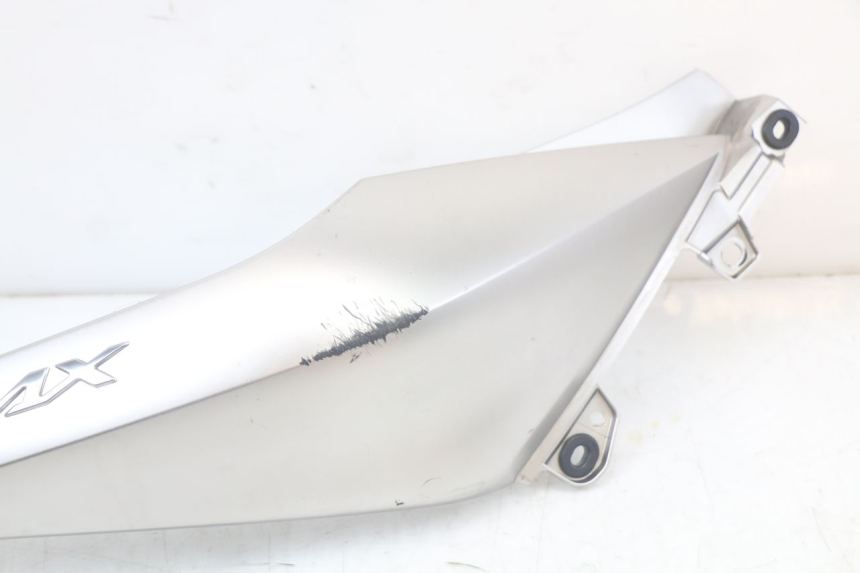 photo de PARAFANGO POSTERIORE DESTRO YAMAHA XMAX X-MAX ABS 125 (2017 - 2020)