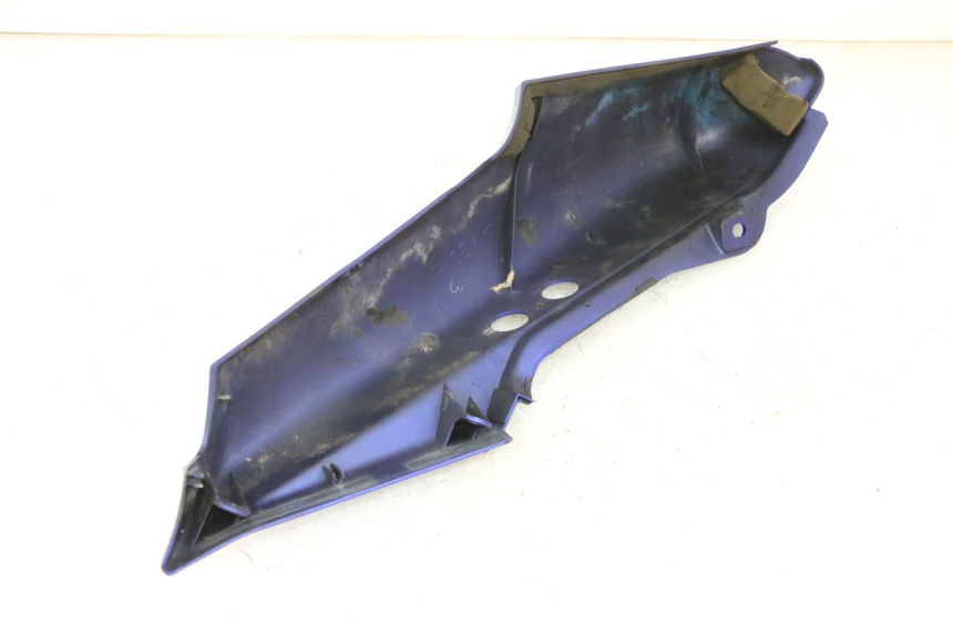photo de CARENA POSTERIORE DESTRA YAMAHA FZS FAZER 600 (2001 - 2003)