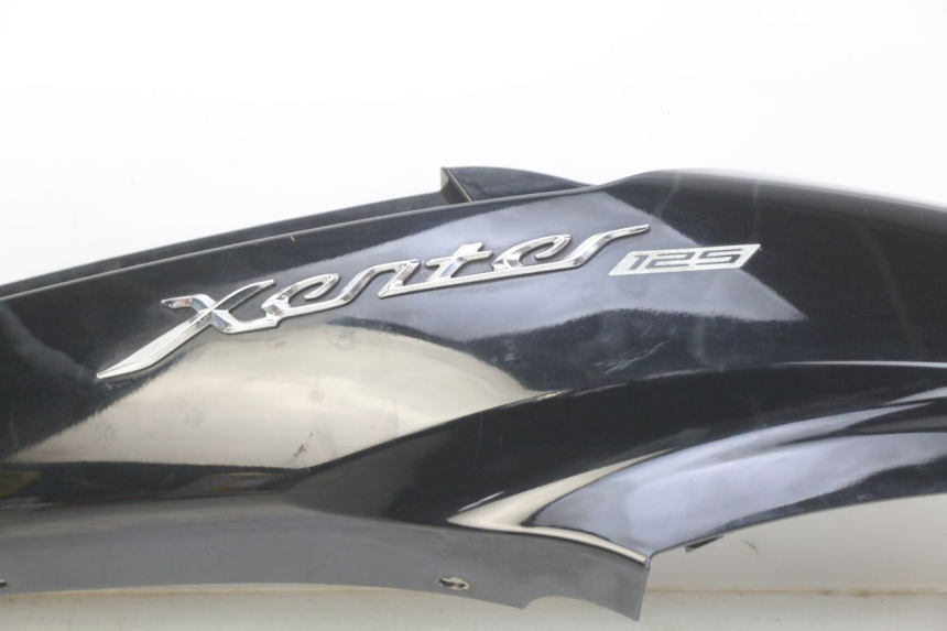 photo de PARAFANGO POSTERIORE DESTRO YAMAHA HW XENTER 125 (2011 - 2017)
