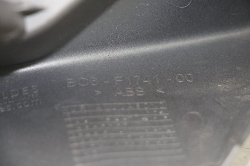 photo de CARENA POSTERIORE DESTRA YAMAHA TRACER 7 700 (2020 - 2024)
