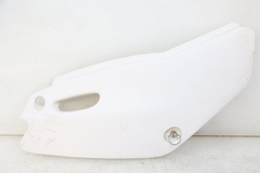 photo de CARENA POSTERIORE DESTRA YAMAHA TTR 125 (2000 - 2020)