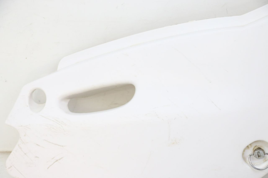 photo de CARENA POSTERIORE DESTRA YAMAHA TTR 125 (2000 - 2020)