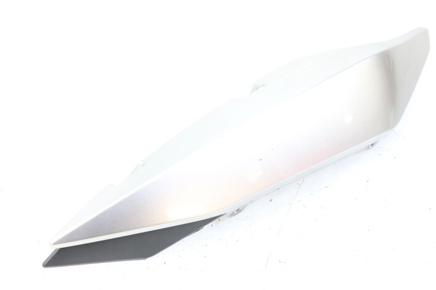 photo de CARENA POSTERIORE DESTRA YAMAHA XJ6 600 (2008 - 2016)