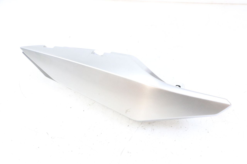 photo de CARENA POSTERIORE DESTRA YAMAHA XJ6 ABS 600 (2008 - 2016)