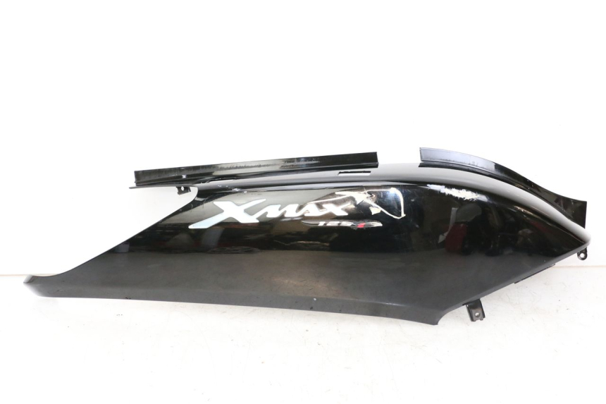 photo de PARAFANGO POSTERIORE DESTRO YAMAHA XMAX X-MAX 125 (2006 - 2009)