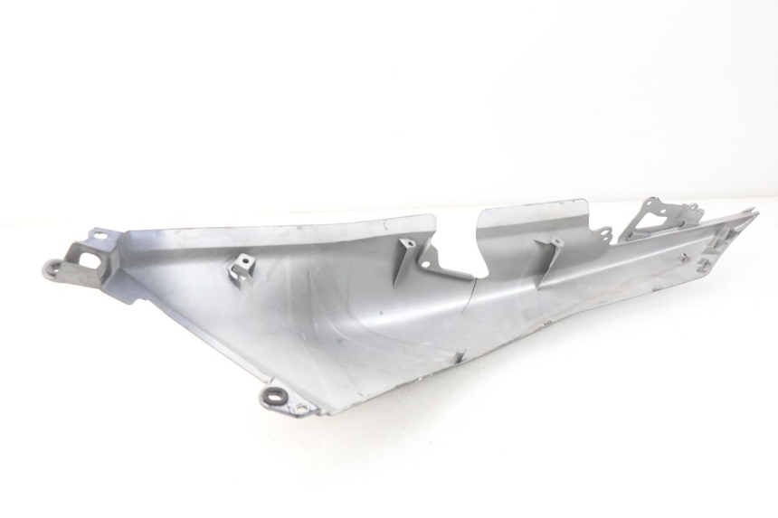 photo de CARENA POSTERIORE DESTRA YAMAHA YP T-MAX TMAX 530 (2017 - 2020)