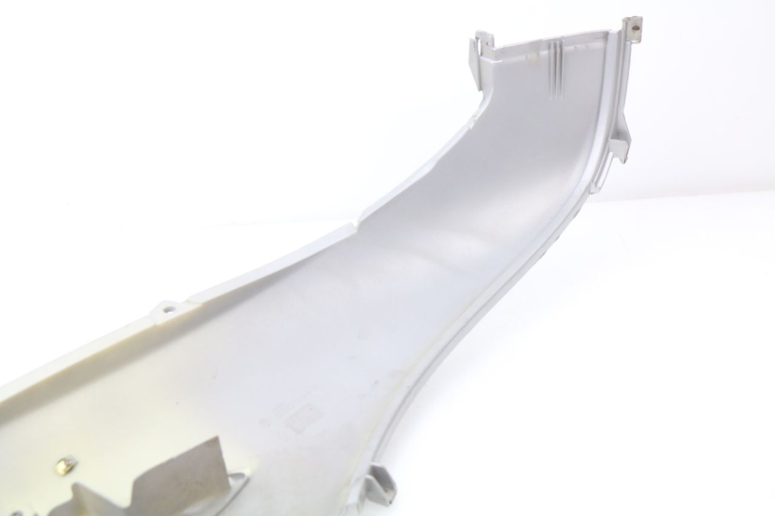 photo de PARAFANGO POSTERIORE SINISTRO PIAGGIO BEVERLY 125 (1998 - 2005)
