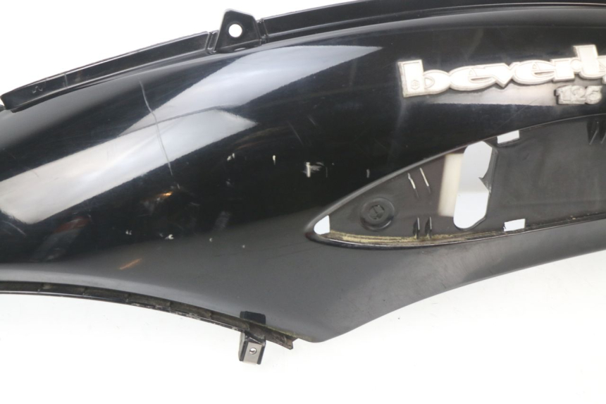photo de PARAFANGO POSTERIORE SINISTRO PIAGGIO BEVERLY 125 (1998 - 2005)