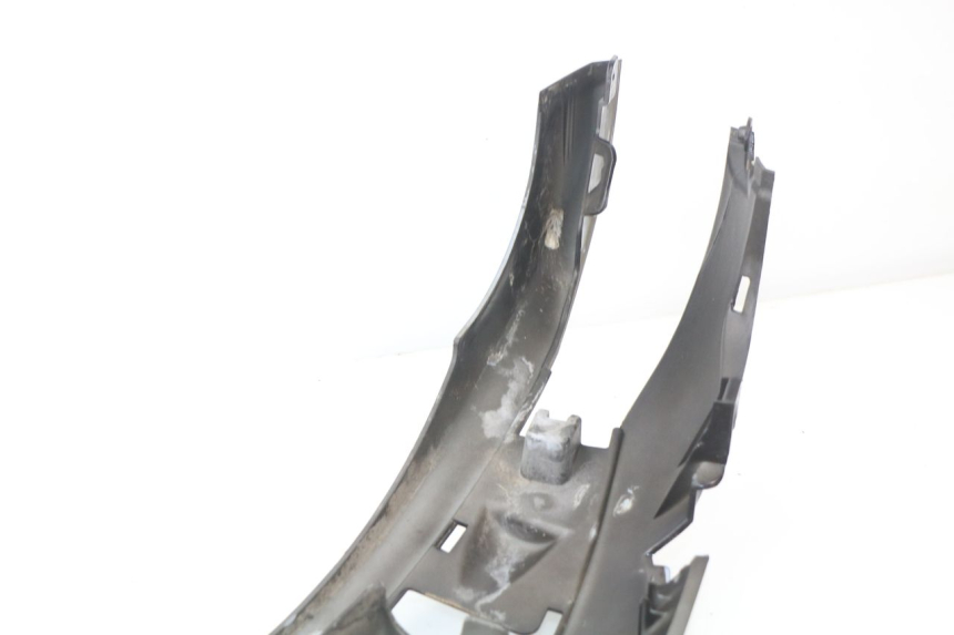 photo de PARAFANGO POSTERIORE SINISTRO PIAGGIO BEVERLY 125 (1998 - 2005)
